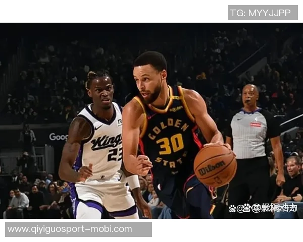 库里表现起伏不定末节失误致球队失利27分6板4助难掩遗憾