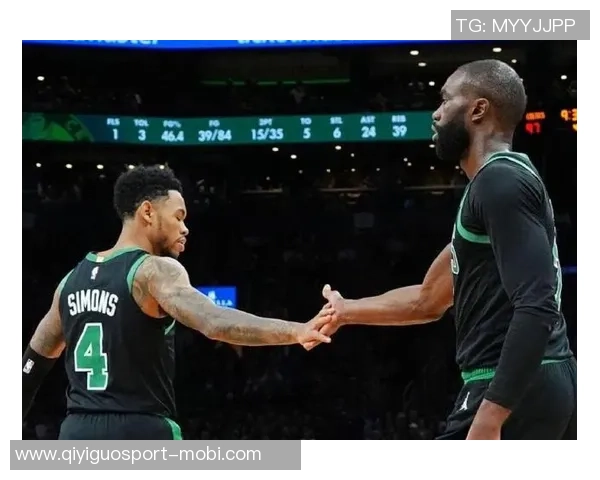 杰伦布朗赞西蒙斯攻防兼备实力超乎想象表达深厚敬意 杰伦布朗赞西蒙斯攻防兼备实力超乎想象表达深厚敬意