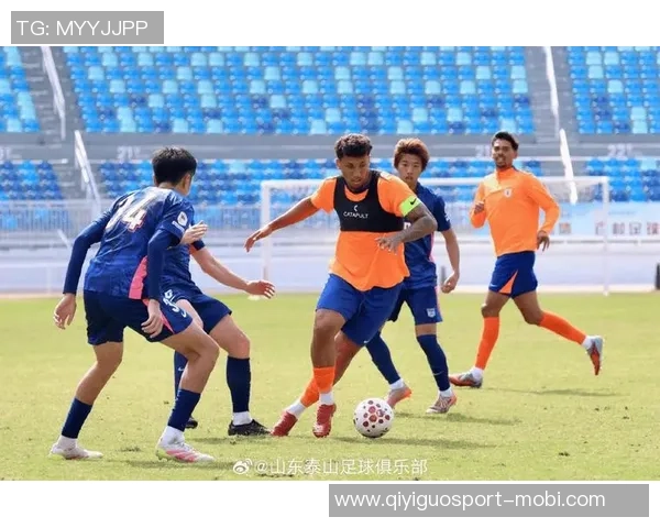 山东泰山热身赛3比1战胜香港杰志泽卡梅开二度展现强劲状态 山东泰山热身赛3比1战胜香港杰志泽卡梅开二度展现强劲状态